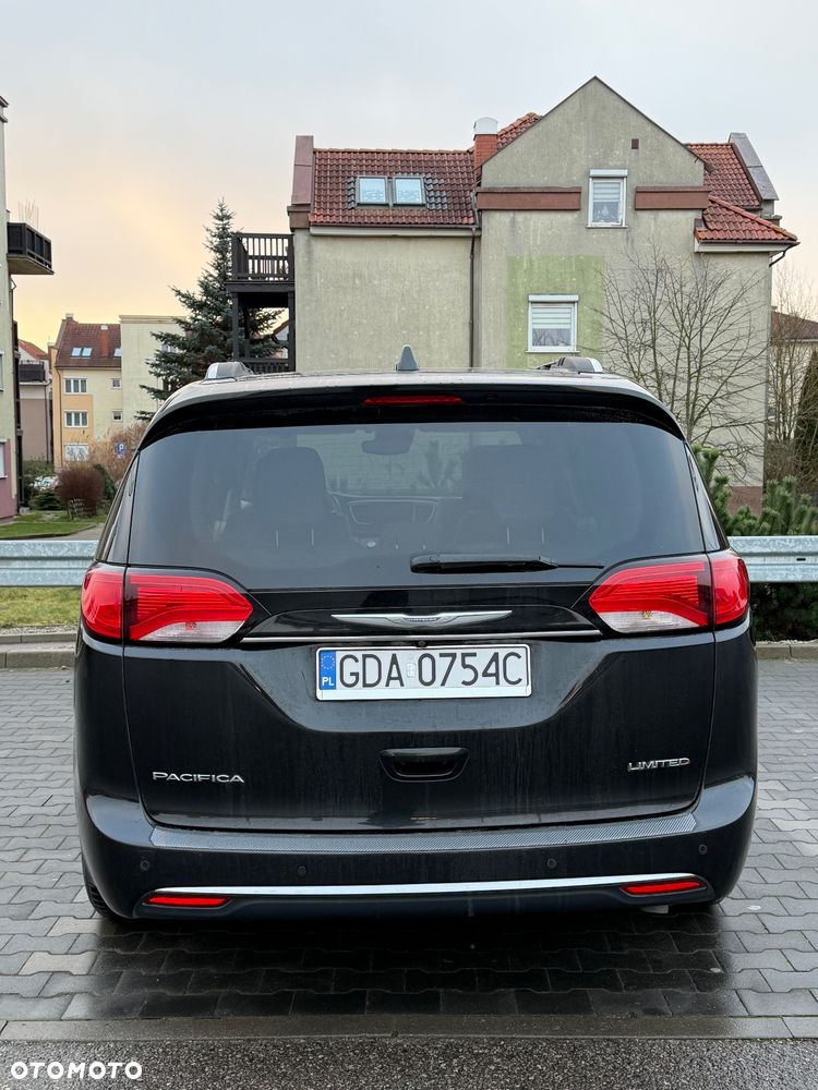 Chrysler Pacifica - 7