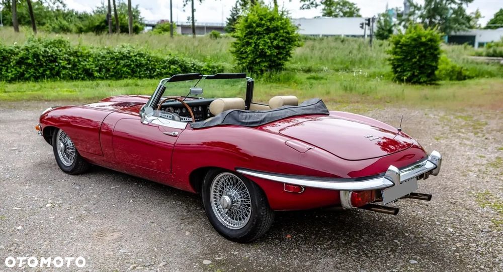 Jaguar E-Type - 3