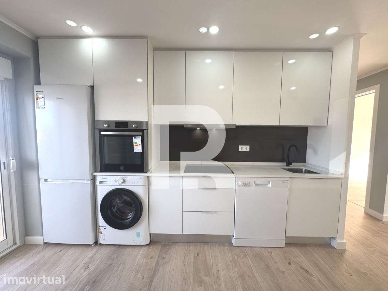 Apartamento T2 totalmente remodelado no Cacém - Grande imagem: 4/9