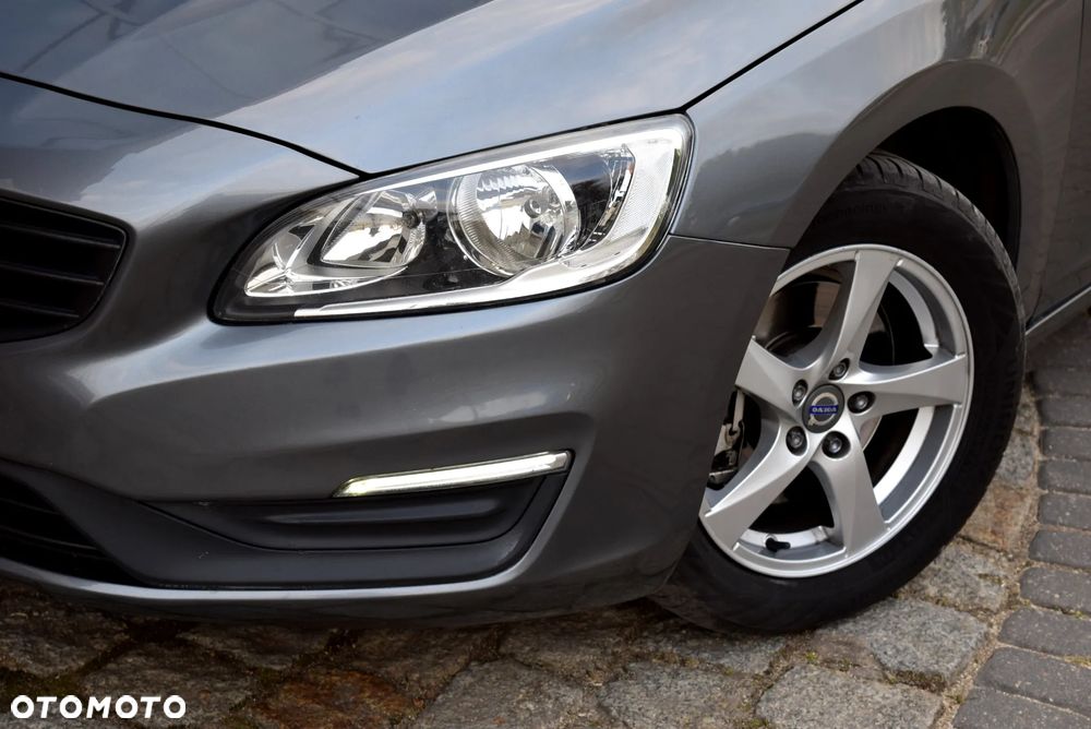 Volvo V60 D2 Drive-E Kinetic - 11