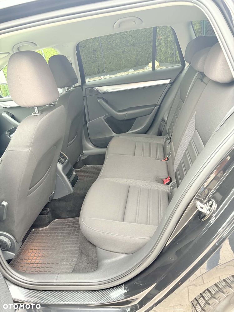 Skoda Octavia 1.6 TDI Ambition - 8