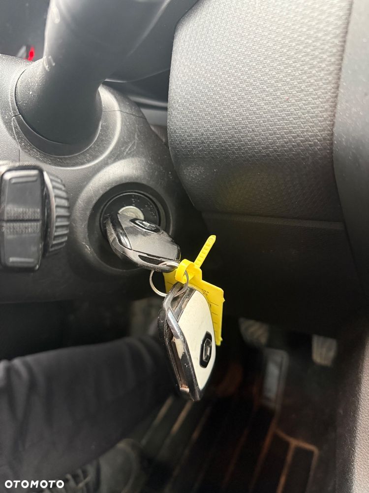 Renault Clio BLUE dCi 85 BUSINESS EDITION - 19