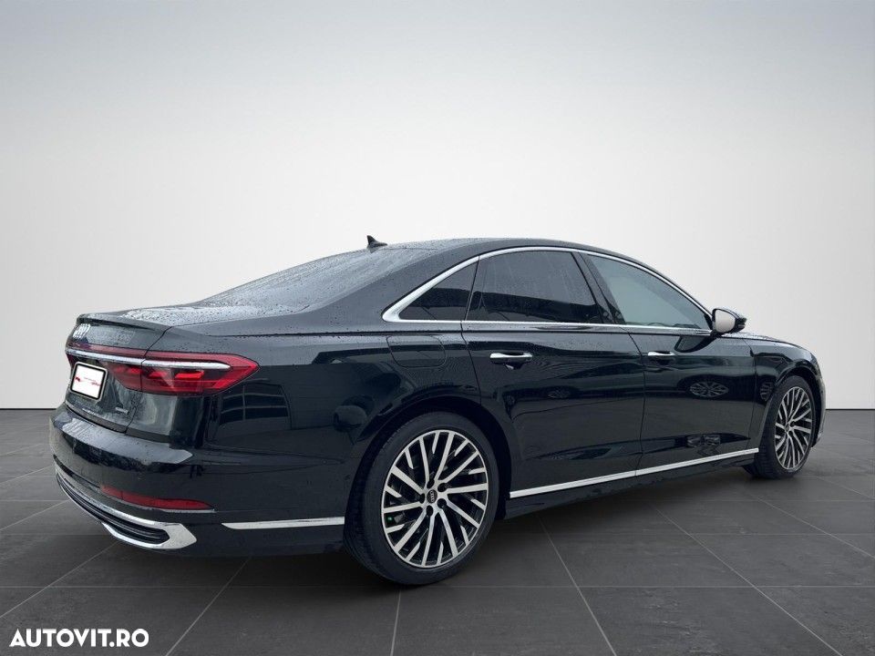 Audi A8 - 8