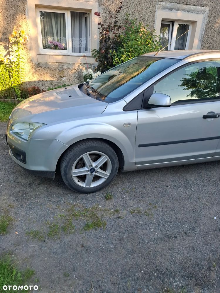 Ford Focus 1.6 Ambiente - 8