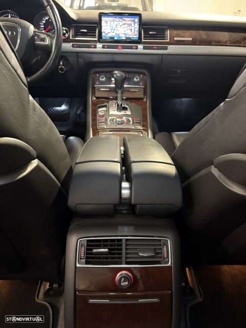 Audi A8 3.0 TDi V6 quattro Tiptronic - 37