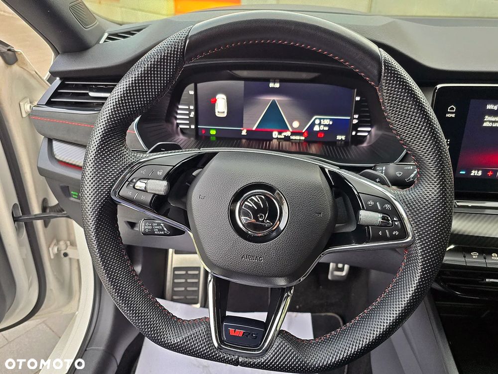 Skoda Octavia 2.0 TDI DSG RS - 35