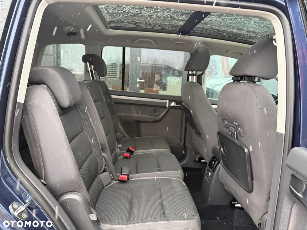 Volkswagen Touran 1.4 TSI United - 25