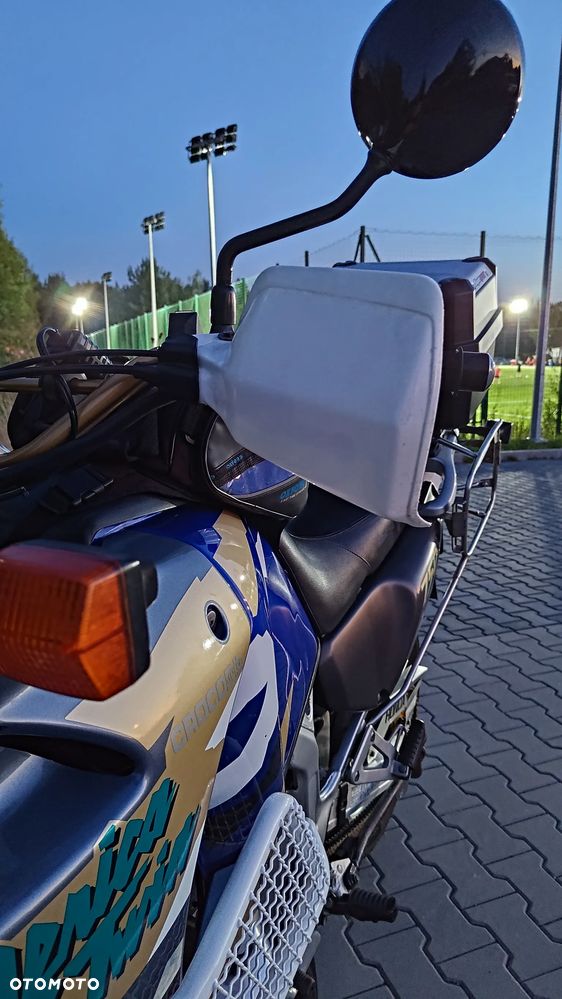 Honda XRV - 18