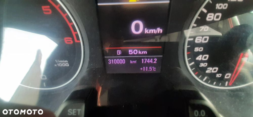 Audi A4 Avant 2.0 TDI - 7