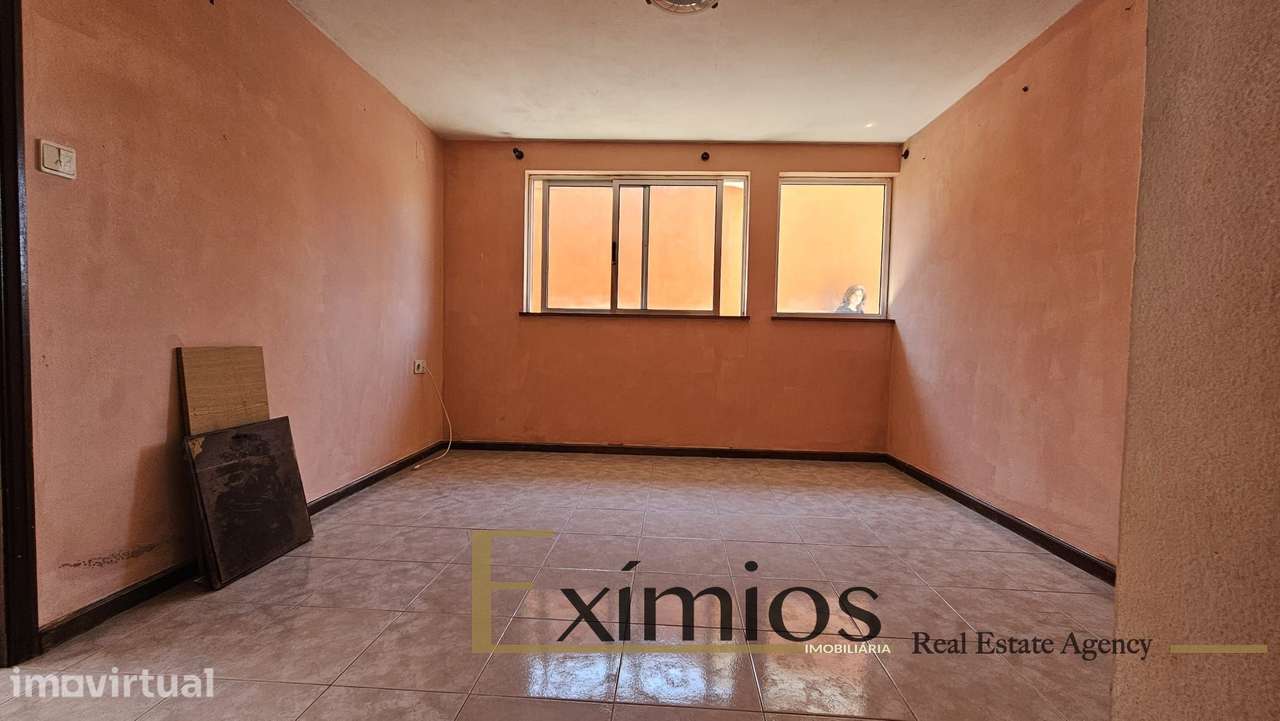 Moradia V2 Isolada para remodelação, na Junqueira, em Vila do Conde - Grande imagem: 2/9