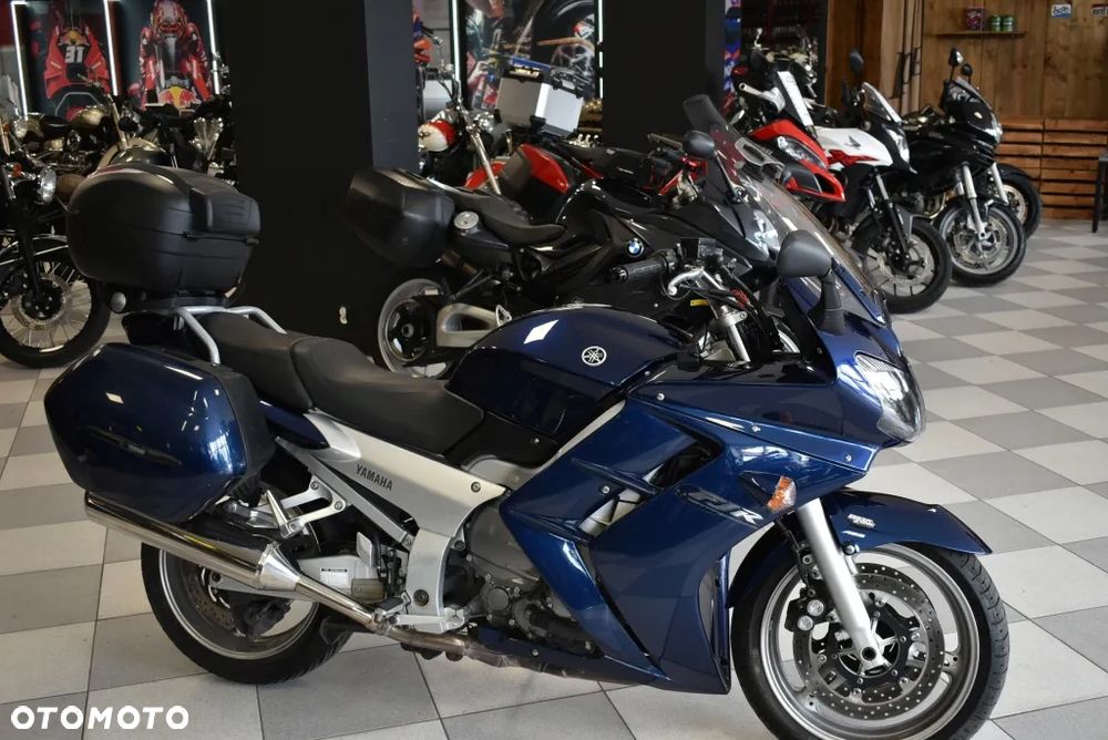 Yamaha FJR - 38