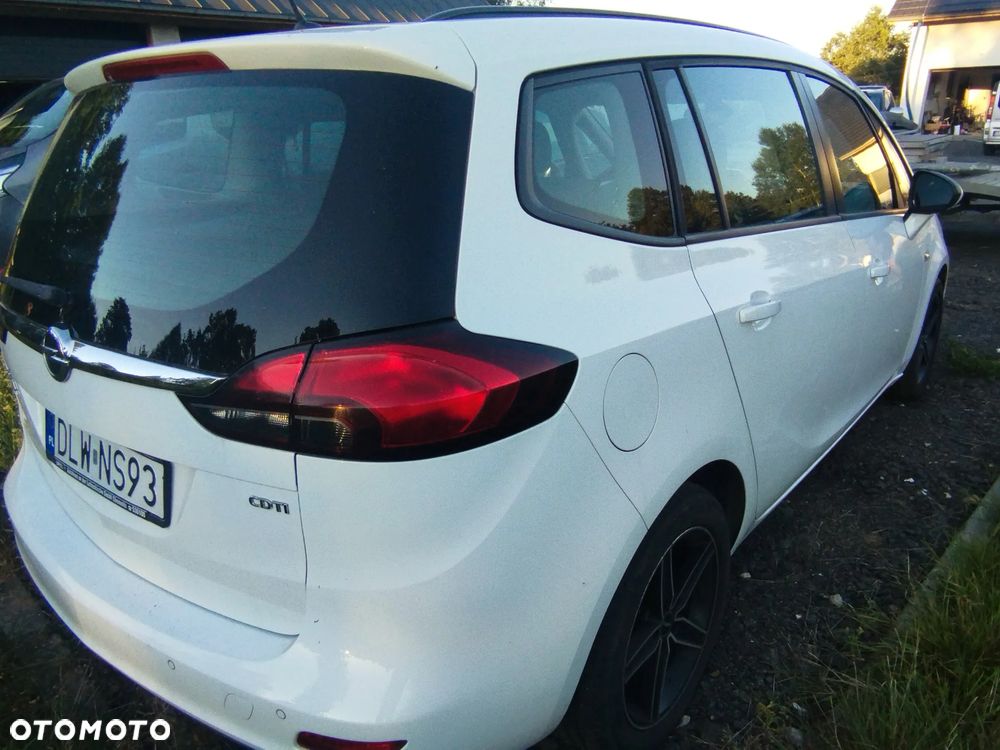 Opel Zafira - 3