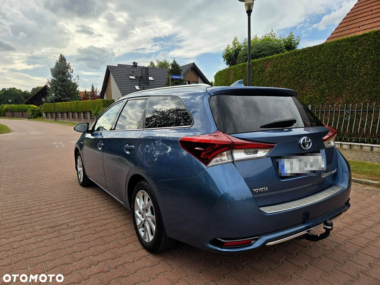 Toyota Auris - 4