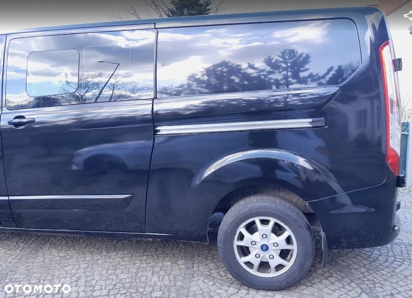 Ford Transit Custom 290 L2H1 Limited - 11
