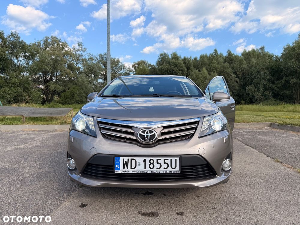 Toyota Avensis 2.0 Premium MS - 23