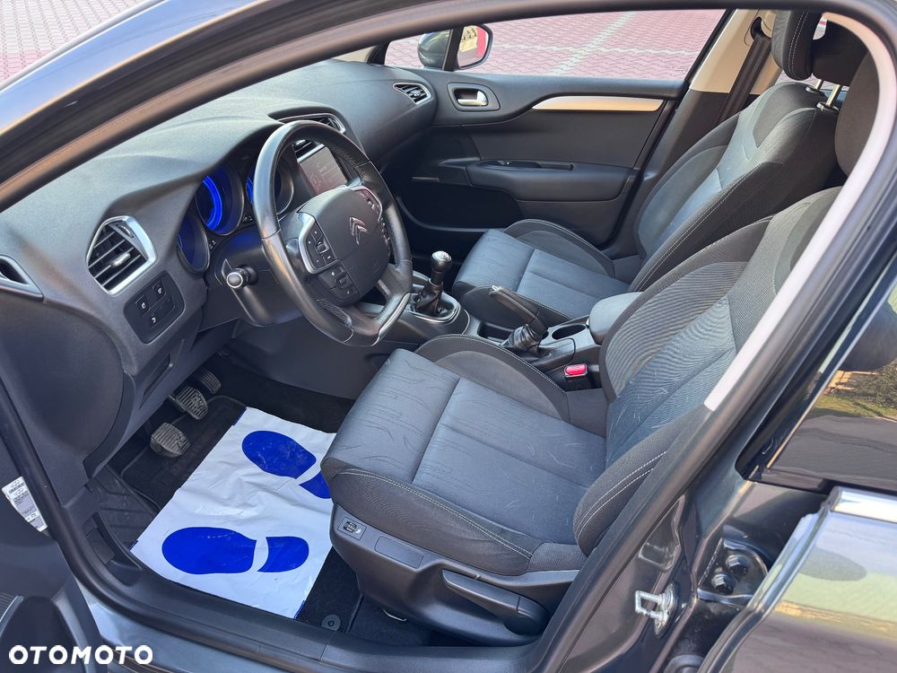 Citroën C4 VTi 120 Exclusive - 17