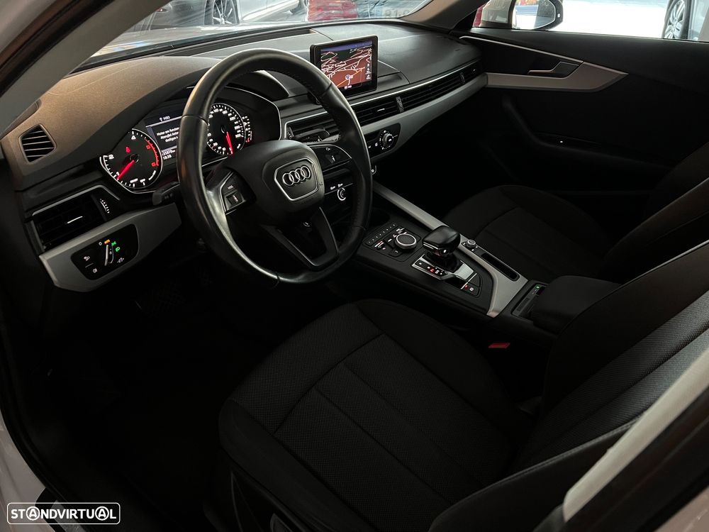 Audi A4 35 TDI Sport S tronic - 27