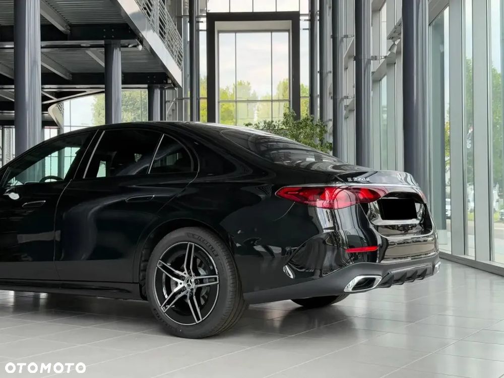 Mercedes-Benz Klasa E 220 d 4-Matic AMG - 8