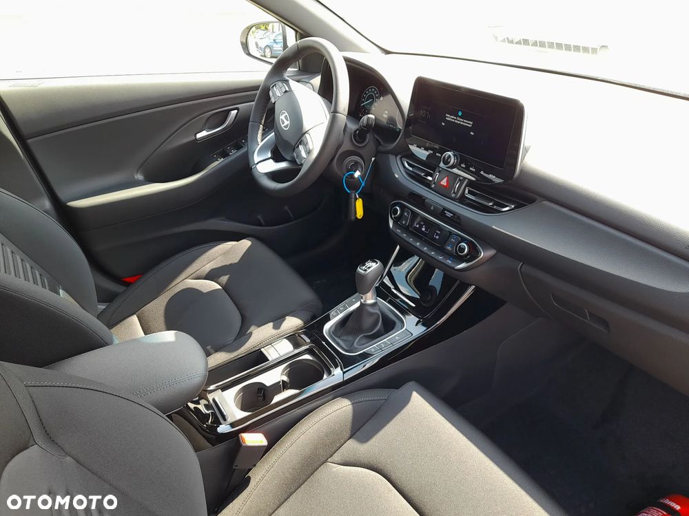 Hyundai i30 1.5 T-GDI 48V Smart - 23
