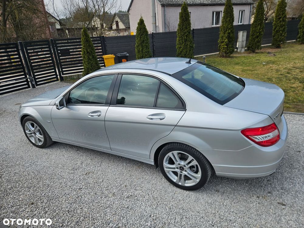 Mercedes-Benz Klasa C 180 K BlueEff Elegance - 7