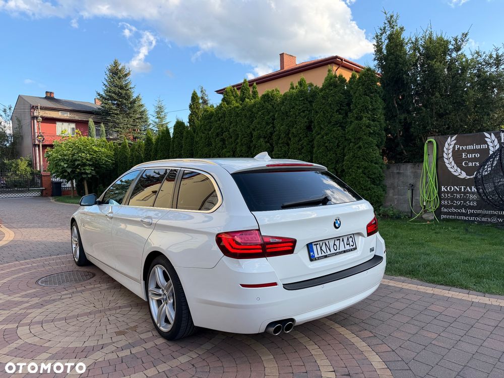 BMW Seria 5 525d Luxury Line - 12