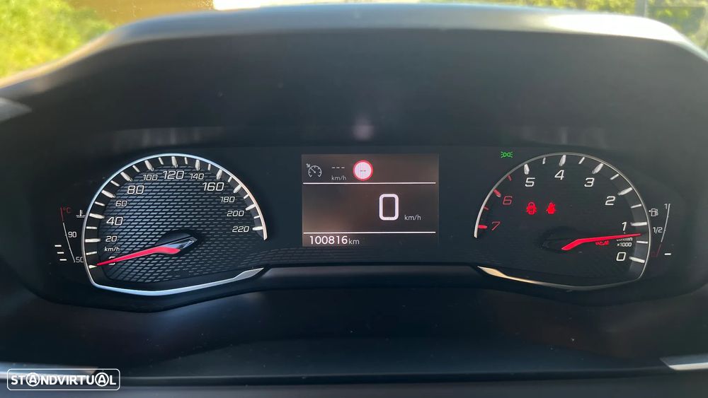 Peugeot 2008 1.5 BlueHDi Active Pack - 17