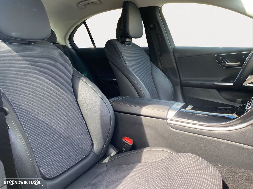 Mercedes-Benz C 300 - 13