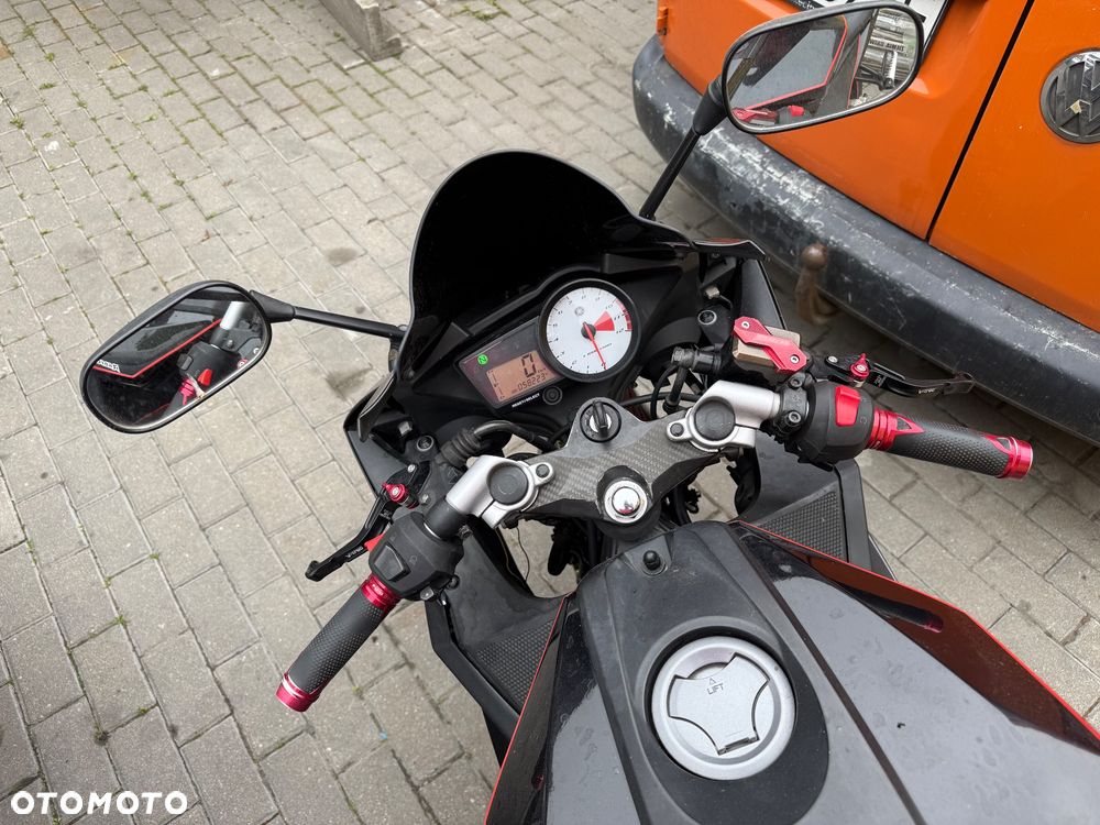 Yamaha YZF - 7