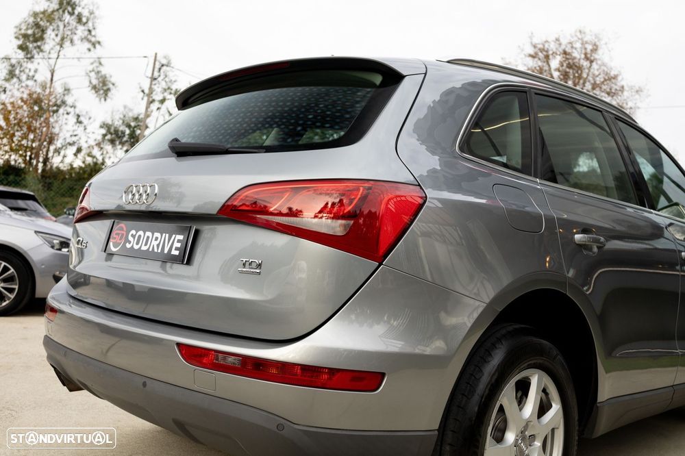 Audi Q5 2.0 TDI quattro - 33