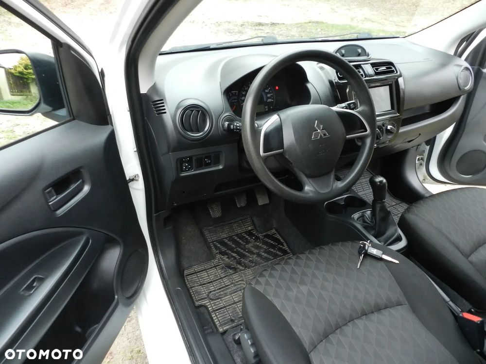 Mitsubishi Space Star - 17