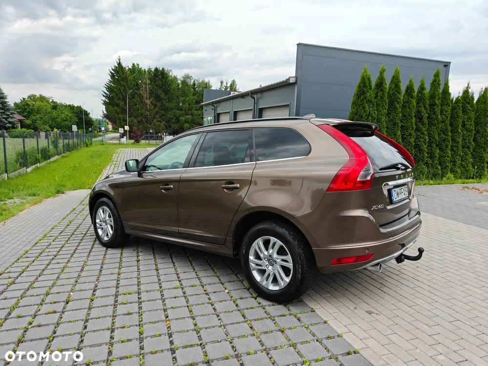 Volvo XC 60 D3 Drive-E Momentum - 16