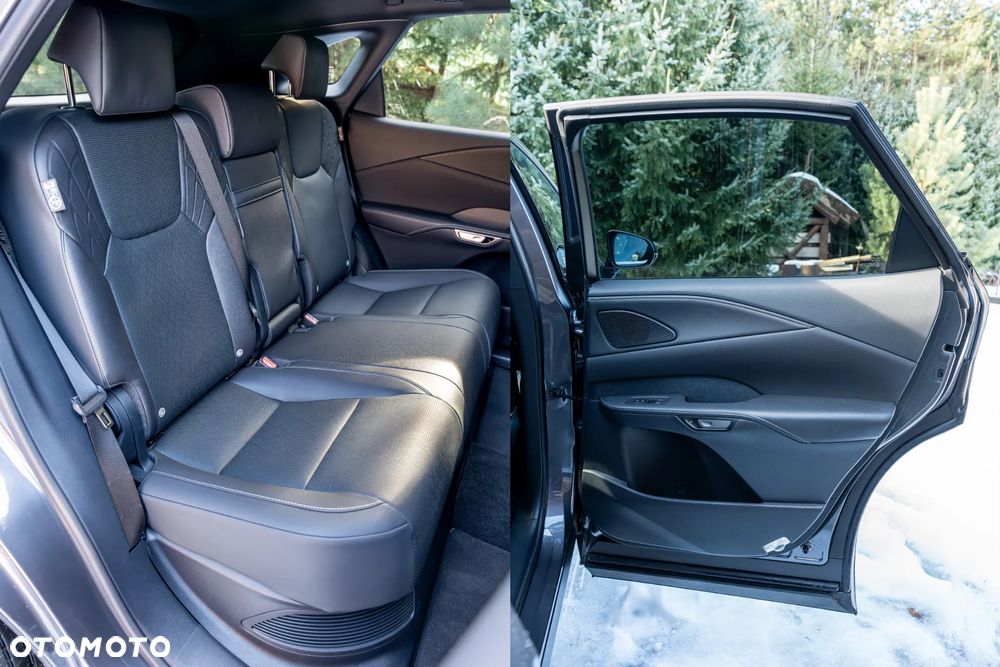 Lexus RX 350h F Sport Design - 41