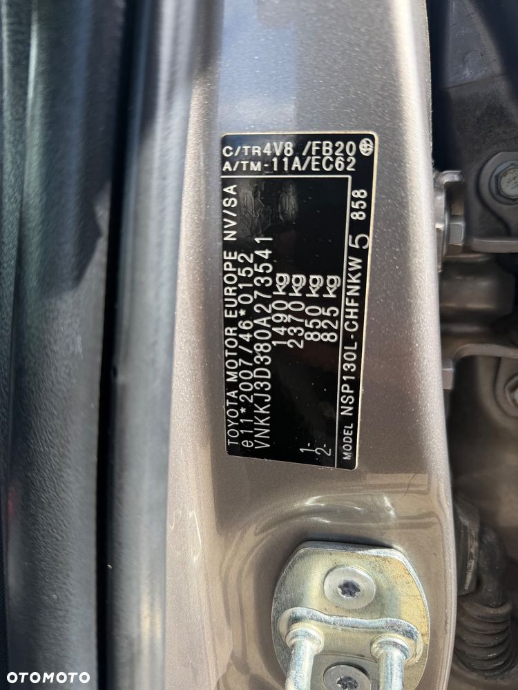 Toyota Yaris 1.33 VVT-i Comfort - 26