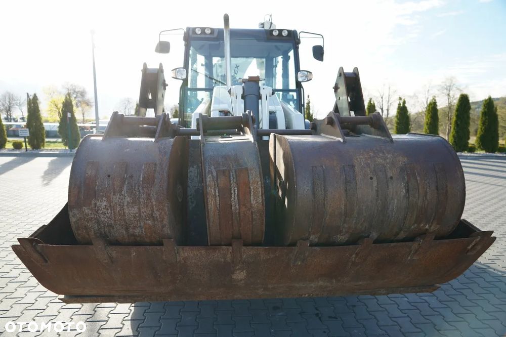Terex TLB 990 / KOPARKO-ŁADOWARKA / KOMPLET ŁYŻEK / 3 300 MTH / - 21