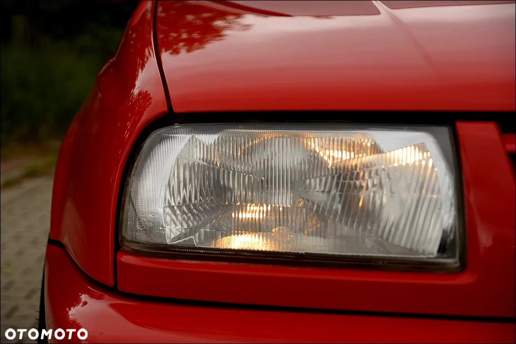 Volkswagen Vento - 37