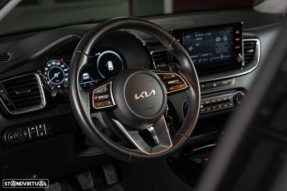 Kia Ceed SW 1.0 T-GDI Sport - 10