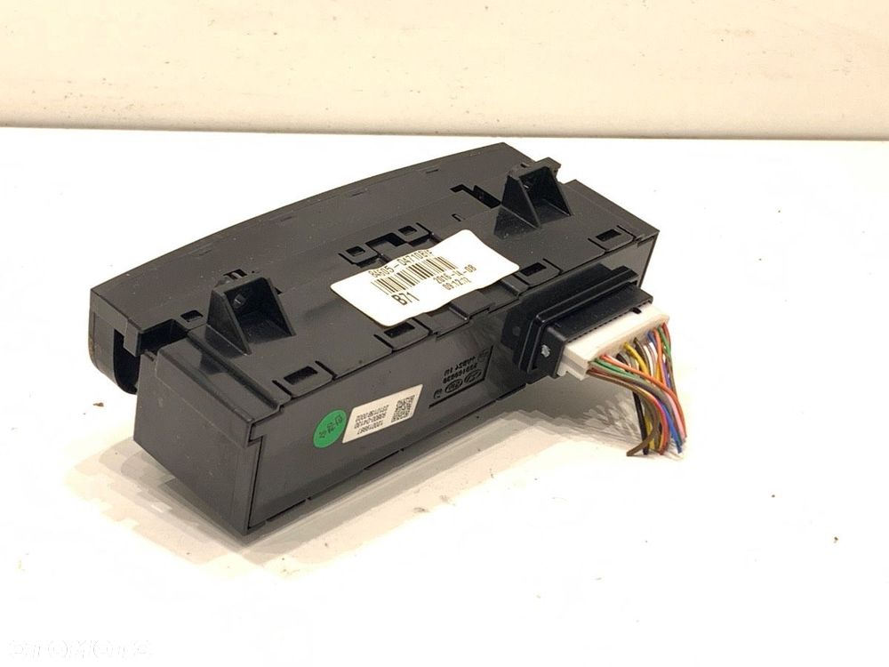 PRZEŁĄCZNIK GRZANIA FOTELI  KIA OPTIMA (JF) 2015 - 2022 1.7 CRDi 104 kW [141 KM] olej napędowy - 2