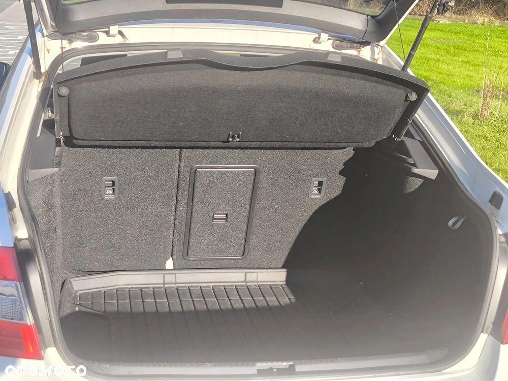 Skoda Octavia 1.6 TDI Edition - 19