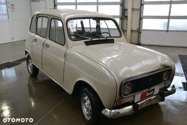 Renault 4