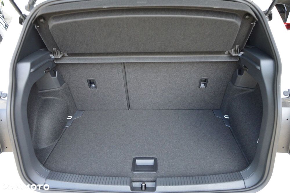 Volkswagen T-Cross - 27