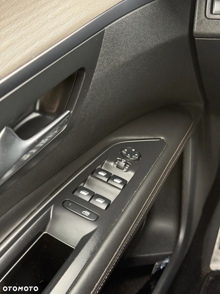 Peugeot 3008 - 25