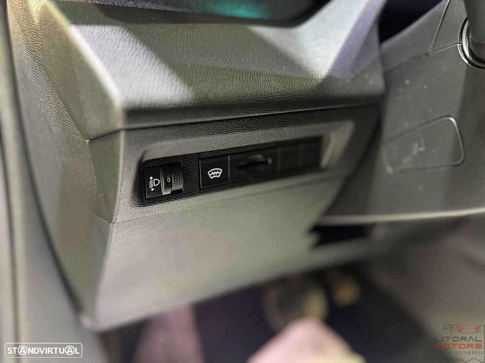 Peugeot 308 SW 1.2 PureTech Allure Pack EAT8 - 19