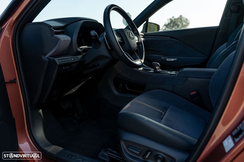 Lexus LBX Cool+ - 13