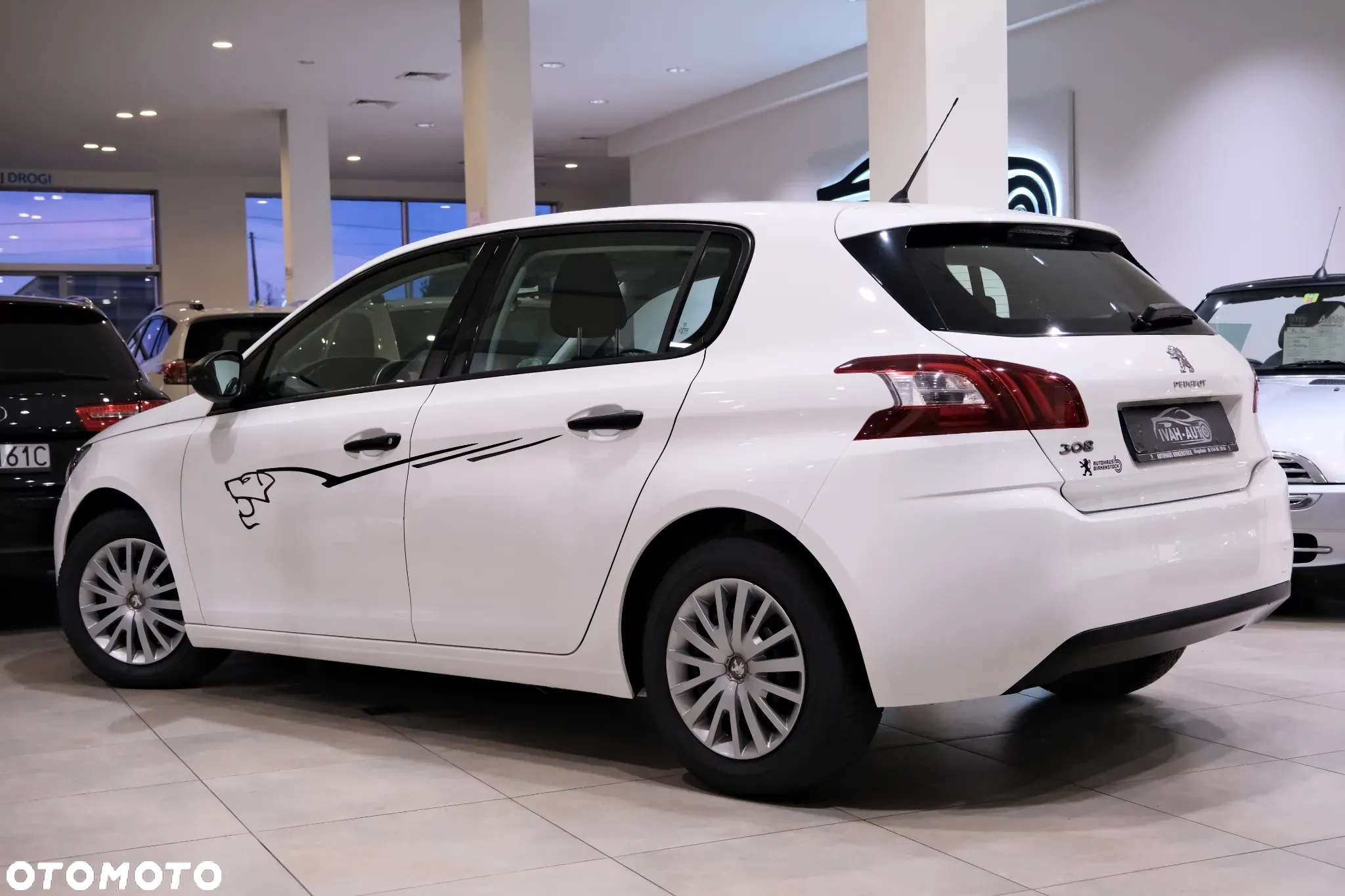 Peugeot 308 82 VTi Active - 11