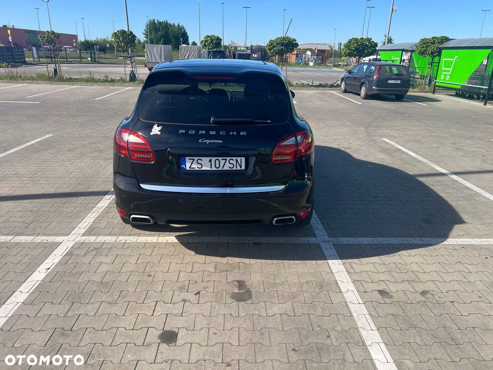 Porsche Cayenne - 4