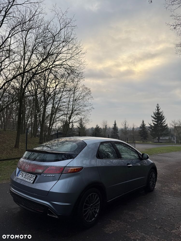 Honda Civic 1.8 Comfort - 5