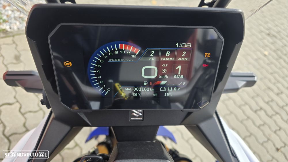 Suzuki DL 800 Heritage Tourer - 4