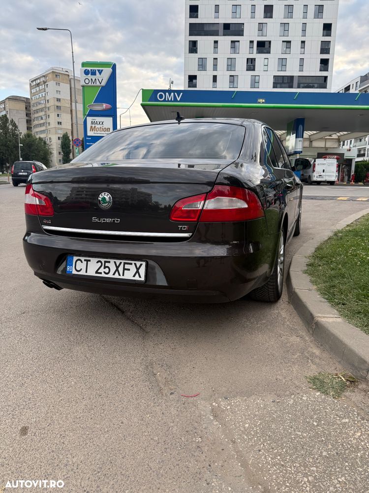 Skoda Superb 2.0 TDI Elegance DSG 4x4 - 4