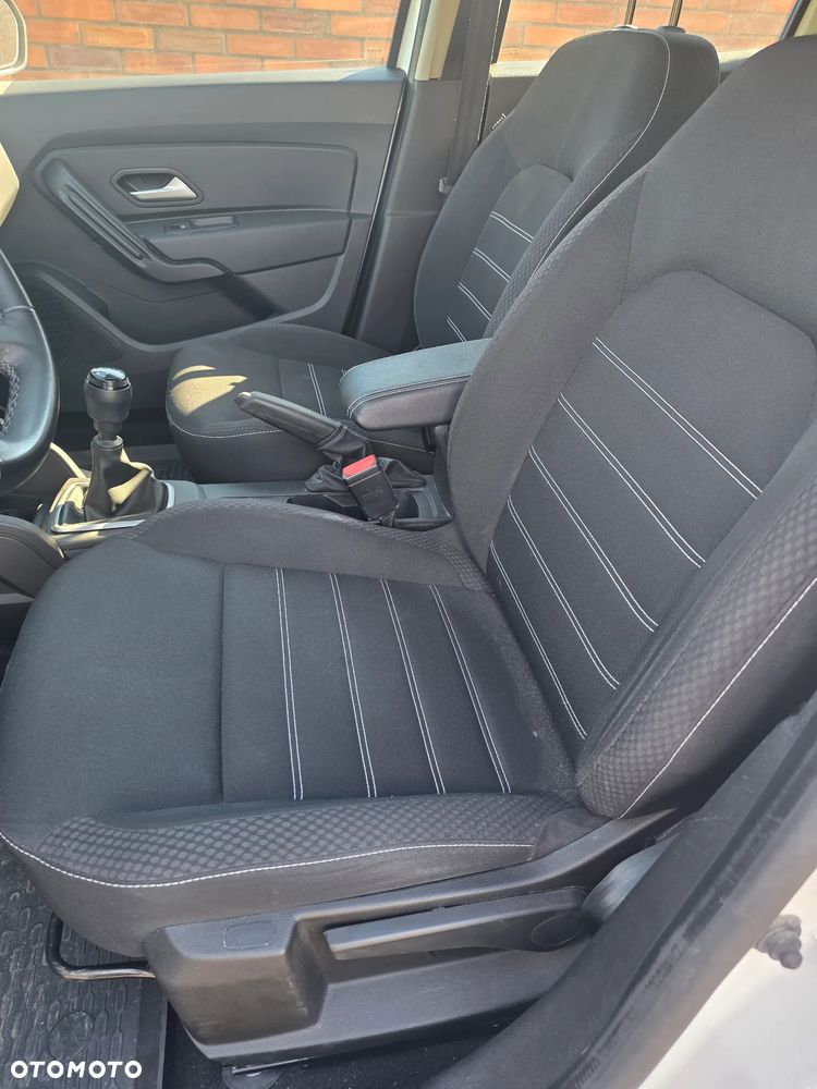 Dacia Duster ver-1-5-blue-dci-essential-4wd-eu6d - 7