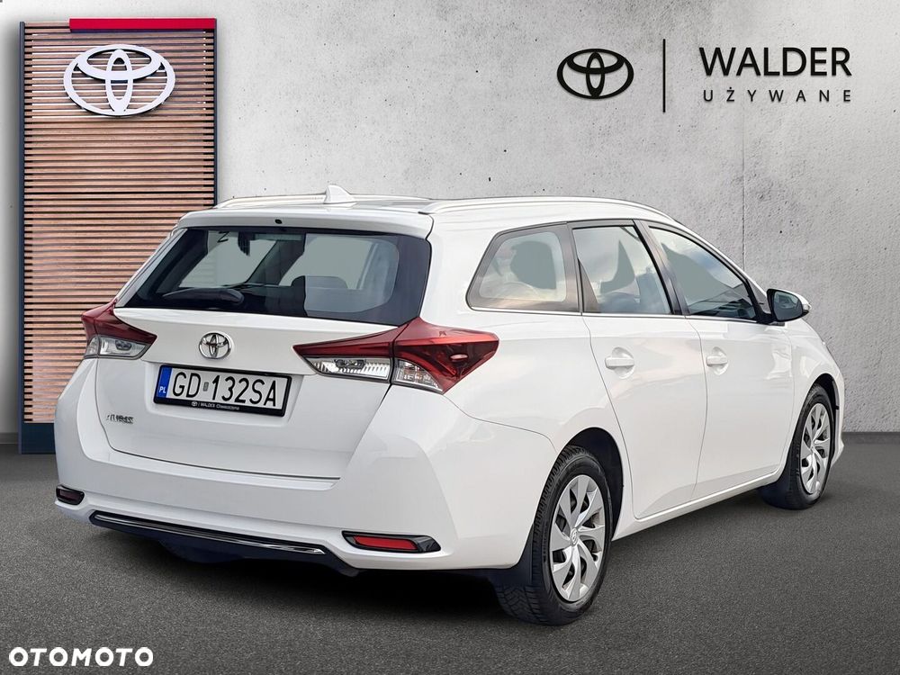 Toyota Auris 1.4 D-4D Premium - 5